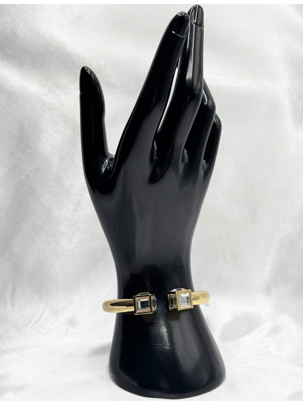 gold bangle bracelet with crystal, square crystal gold bracelet, luxury statement bangle, minimalistic gold jewelry, sophisticated bangle for women, chic gold bracelet, modern crystal cuff
