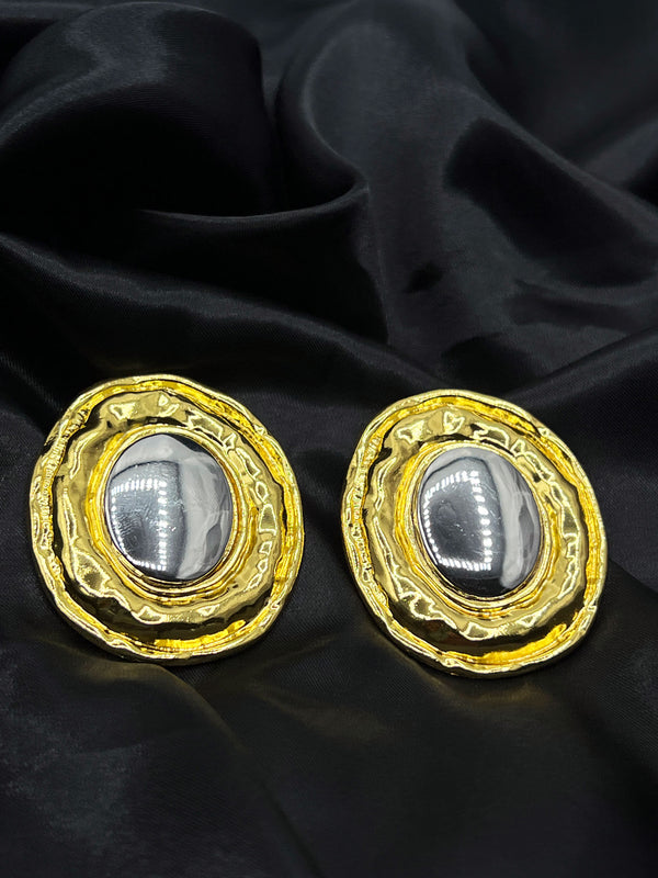 gold and silver statement earrings, oversized fashion earrings, bold luxury earrings, textured gold earrings, modern glamorous earringsstatement earringsbold earringstwo toned earrings