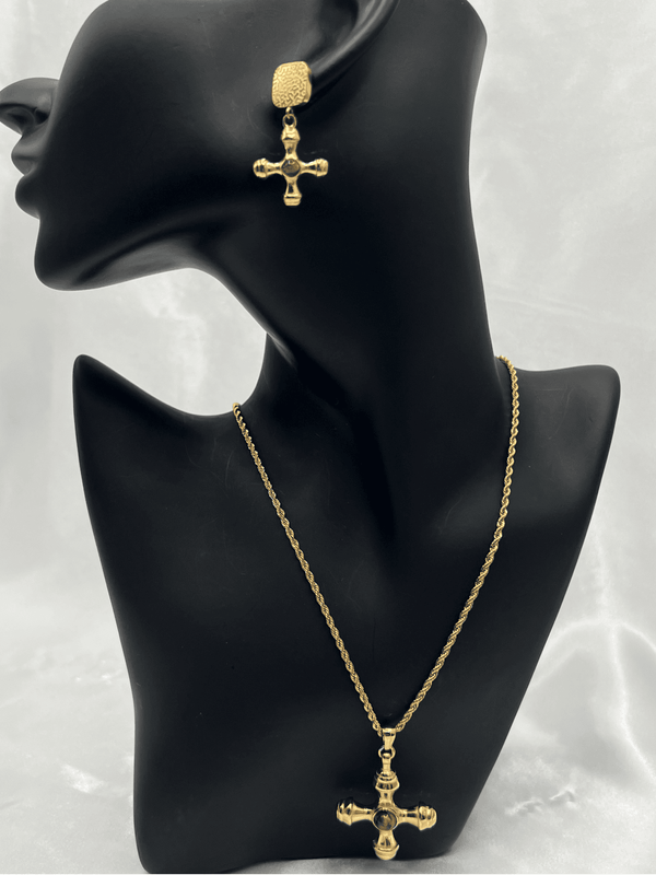 gold-tone cross pendant necklaceelegant cross necklace for men and womenbold cross jewelrychic jewelryclassic necklacetwisted chain cross necklacereligious pendant necklacemeaningful gold-tone jewelrystatement cross necklacespiritual fashion accessoriesclassic gold cross necklaceluxury religious jewelryunique jewelry