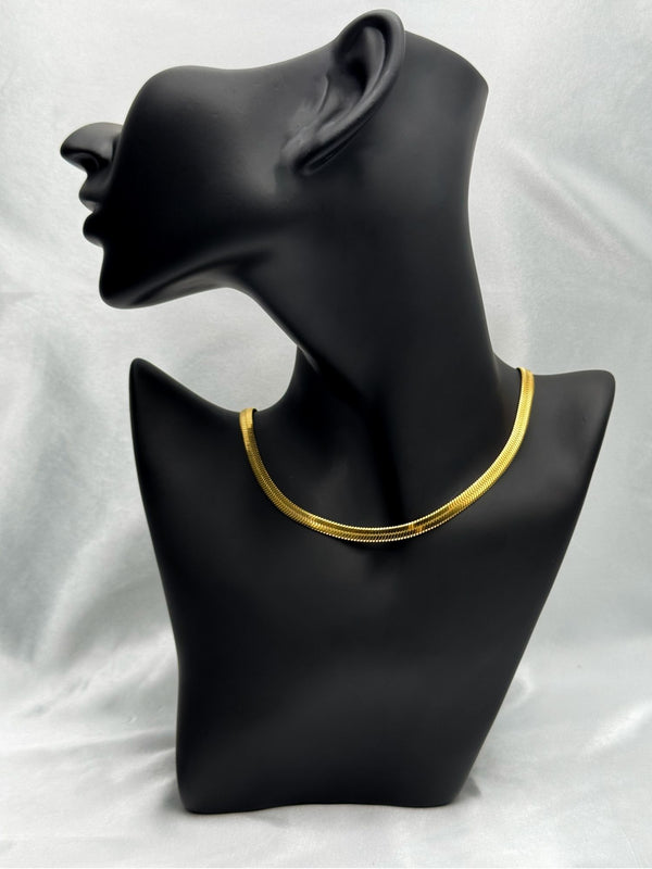 gold-tone snake chain necklaceflat snake chain jewelryminimalist gold necklaceelegant gold-tone necklacewomen’s fashion necklacesleek gold chain for womenluxury statement necklacetrendy gold-tone jewelrysimple yet elegant necklaceeveryday gold-tone necklace