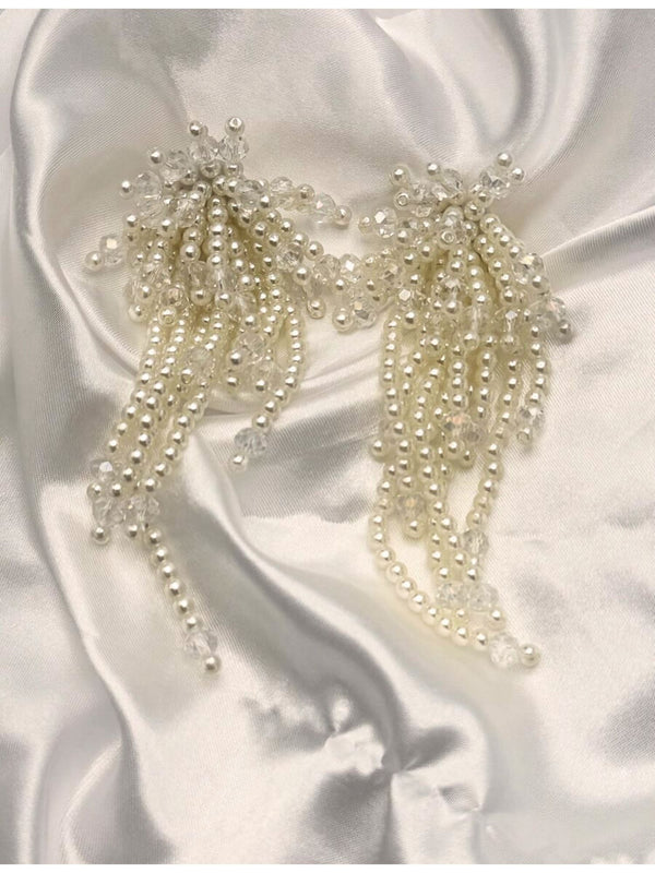 pearl drop earrings, cascading pearl earrings, vintage-inspired earrings, crystal and pearl earrings, bridal statement earrings, luxurious pearl jewelry